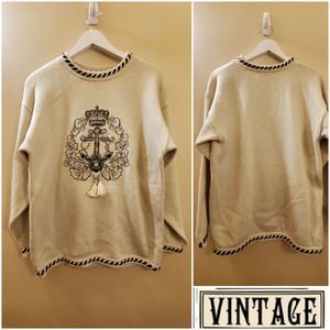 Vintage oversized (one size) cream colour sweater with embroidery details
